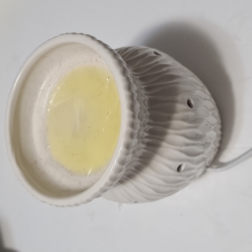 White Ceramic Scenty Electric Wax Warmer